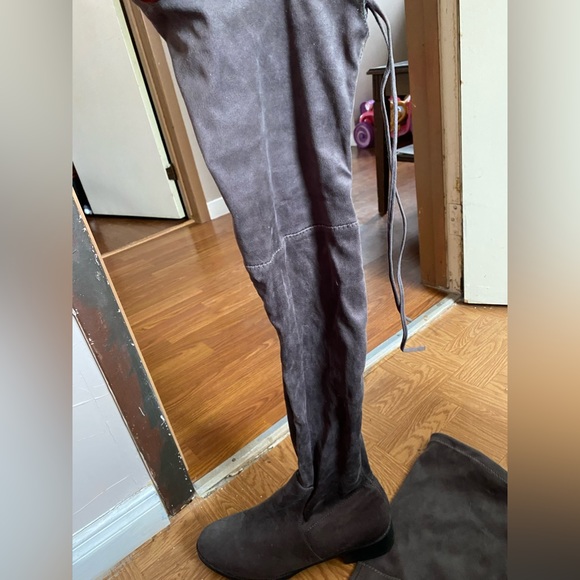 Over the knee boots - Picture 2 of 4